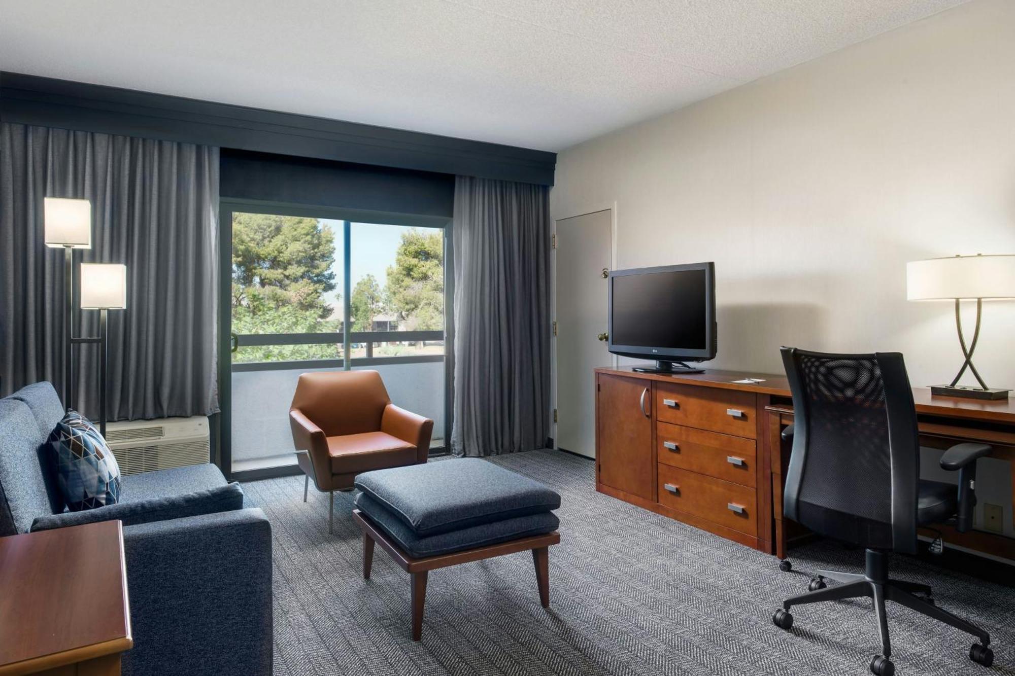 Courtyard By Marriott Phoenix Airport Luaran gambar